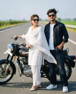 Couple Google Gemini Bullet Bike AI Photo Editing Hint